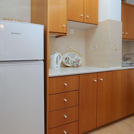 Cozy Holiday Apartment In Larnaca Near Foinikoudes Esterno foto